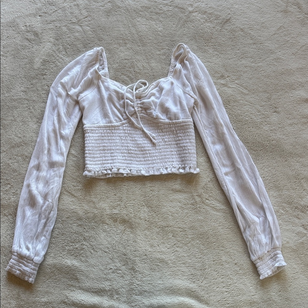 Hollister White Long Sleeve Crop Top NWT - Picture 2 of 6